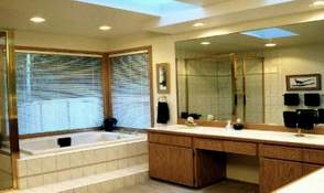 Microfiber Cloth - Bleachable - Cleans bathroom tile, chrome, porcelain, fiberglass & shower doors with Just Water
